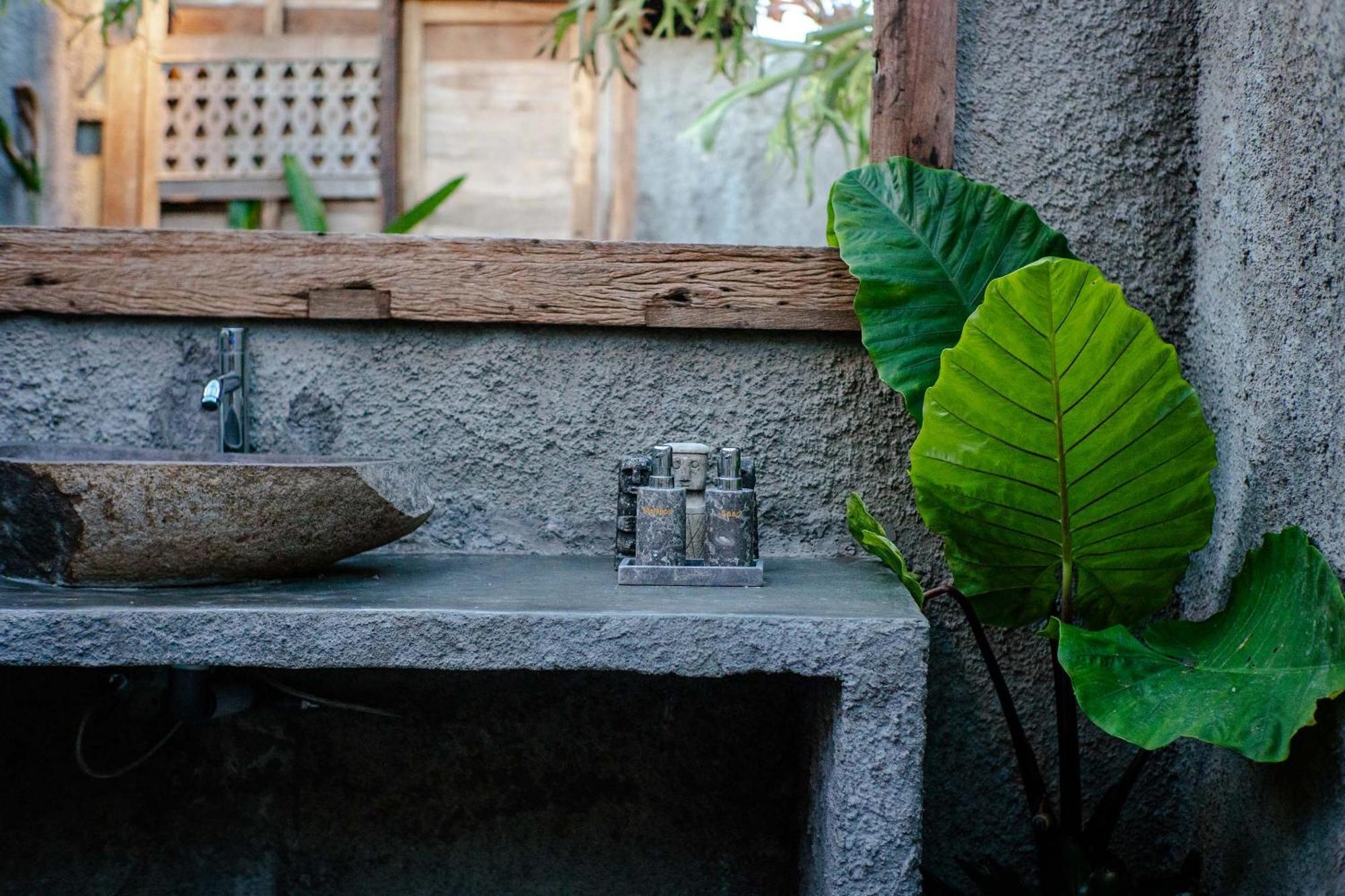 Varo * Ubud